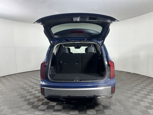 Certified 2025 Kia Telluride S image 19