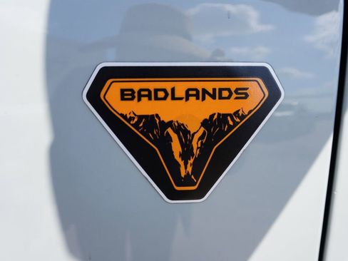 Certified 2023 Ford Bronco Badlands AWD/4WD image 32