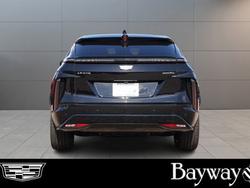 New 2025 Cadillac Lyriq Sport image 6