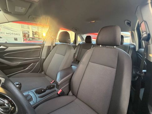 Used 2019 Volkswagen Jetta S FWD image 10