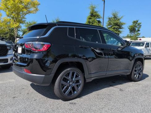 New 2026 Jeep Compass Latitude AWD/4WD image 4