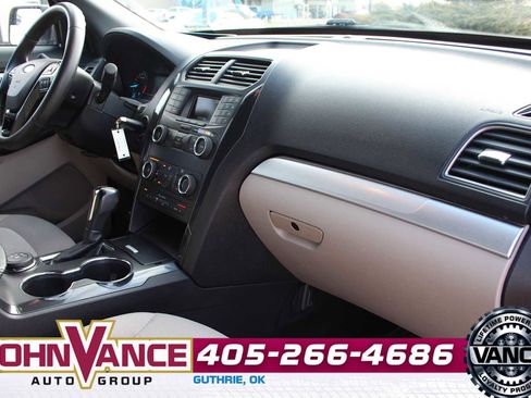 Used 2019 Ford Explorer 4WD image 16