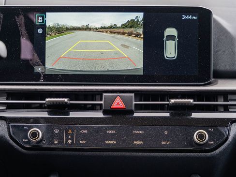 Used 2026 Kia Sportage LX w/ LX Convenience Package image 30