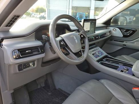 Used 2021 Lincoln Aviator Reserve w/ Equipment Group 201A image 18