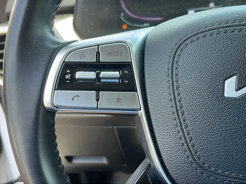 Used 2024 Kia Telluride S AWD/4WD image 13
