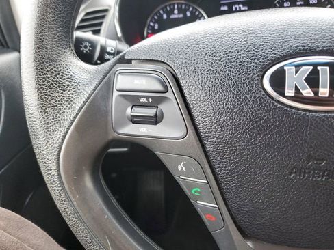 Used 2016 Kia Forte LX image 12