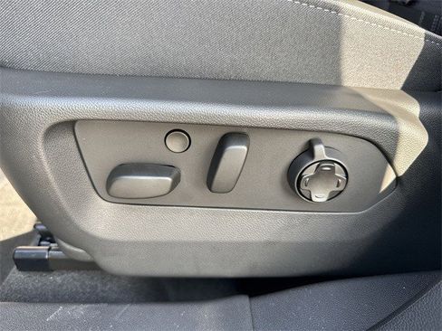 New 2026 Buick Envision Avenir image 12