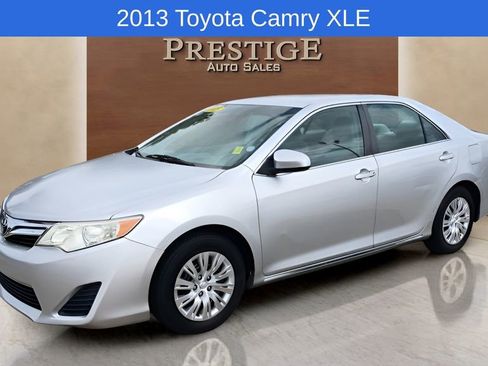 Used 2013 Toyota Camry LE image 2