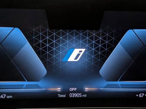 Used 2025 BMW iX xDrive50 image 11