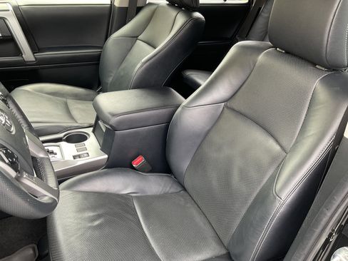 Used 2023 Toyota 4Runner Limited AWD/4WD image 31