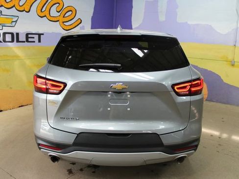 Used 2025 Chevrolet Blazer LT FWD image 7