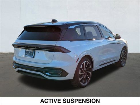 New 2026 Lincoln Nautilus Black Label image 2