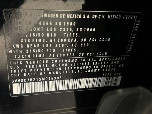 Certified 2025 Volkswagen Taos SE image 28