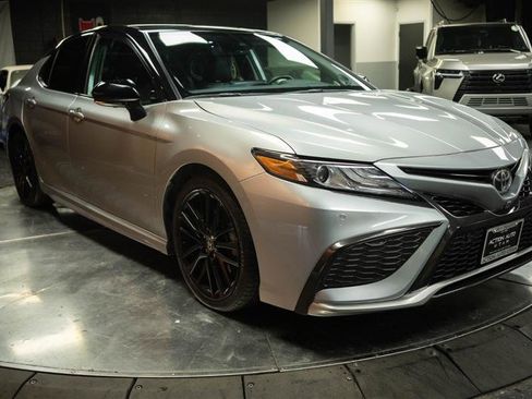 Used 2021 Toyota Camry XSE w/ Navigation Package image 5