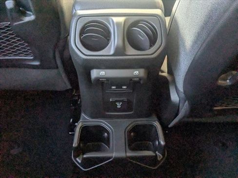 New 2026 Jeep Wrangler Unlimited Rubicon w/ Technology Group image 17