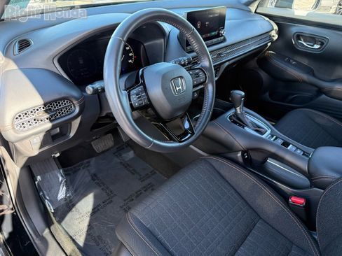 Certified 2025 Honda HR-V Sport image 12
