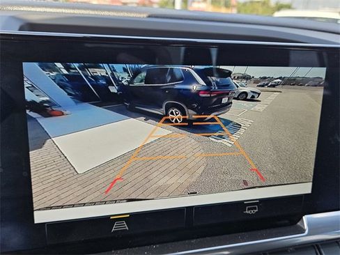 Used 2024 Chevrolet Silverado 1500 LT image 21