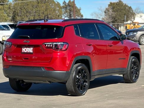 New 2026 Jeep Compass Latitude image 3