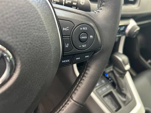 Used 2023 Toyota RAV4 XLE Premium FWD image 29