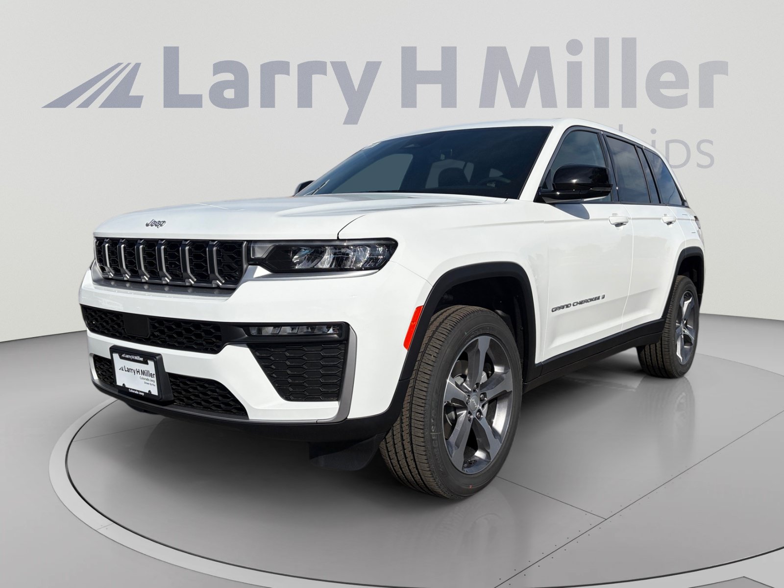 New 2026 Jeep Grand Cherokee Limited AWD/4WD image 1