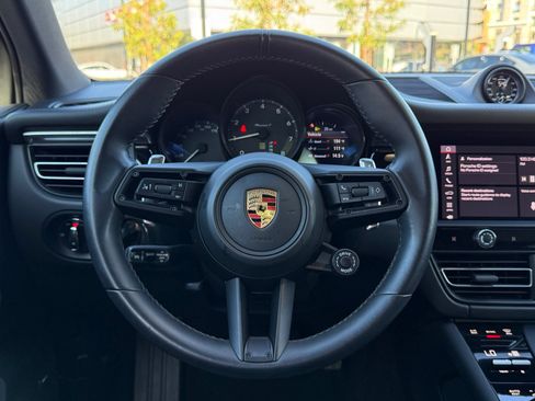 Certified 2023 Porsche Macan Turbo AWD/4WD image 15