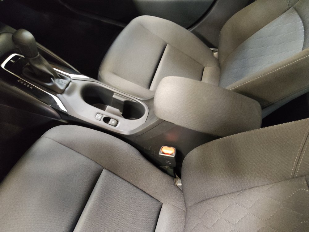 Used 2025 Toyota Corolla LE FWD image 26