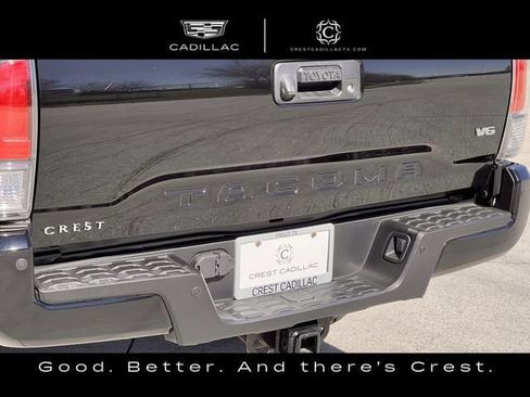 Used 2020 Toyota Tacoma TRD Sport w/ TRD Premium Sport Package image 7