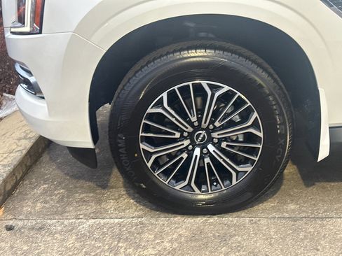 New 2026 Nissan Armada SL image 11