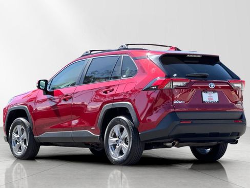 Used 2024 Toyota RAV4 LE AWD/4WD image 6