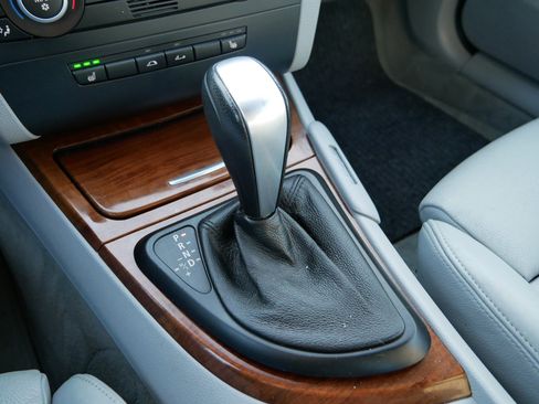 Used 2008 BMW 128i Convertible image 30