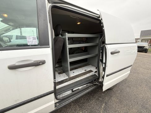 Used 2014 RAM C/V Tradesman image 18