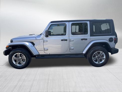 Used 2021 Jeep Wrangler Unlimited Sahara AWD/4WD image 4