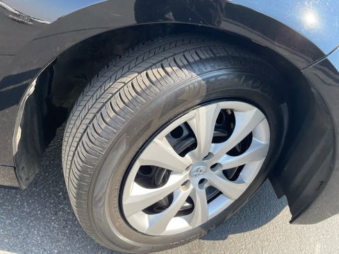 Used 2024 Toyota Corolla LE image 21