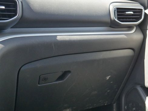 Used 2022 Ford Explorer XLT w/ Equipment Group 202A image 34