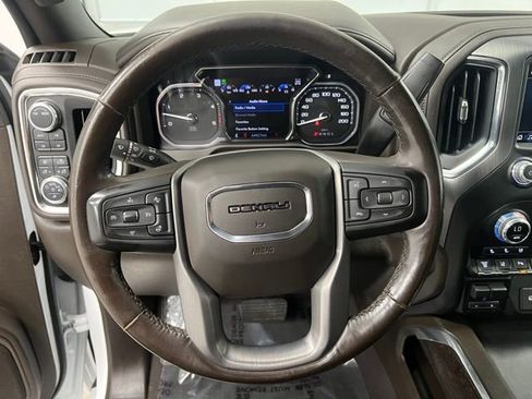Used 2022 GMC Sierra 3500 Denali w/ Denali Ultimate Package AWD/4WD image 25