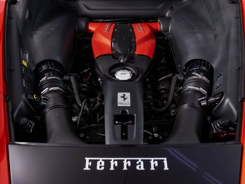 Certified 2022 Ferrari F8 Tributo RWD image 53