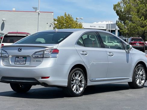 Used 2010 Lexus HS 250h w/ Touring Pkg FWD image 2
