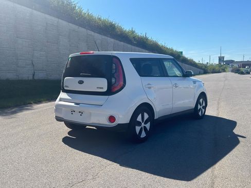 Used 2016 Kia Soul EV FWD image 5