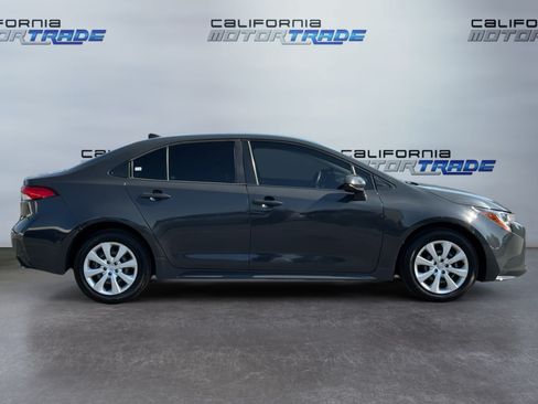 Used 2023 Toyota Corolla LE FWD image 4