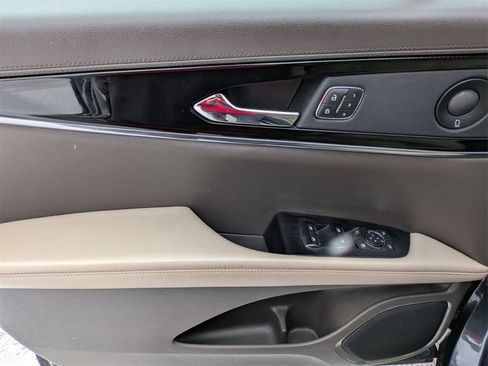 Used 2022 Lincoln Nautilus Reserve w/ Equipment Group 201A image 15