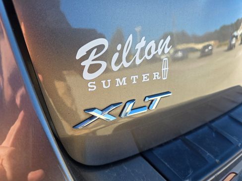 Used 2021 Ford Explorer XLT w/ Equipment Group 202A image 17