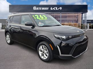 Certified 2023 Kia Soul LX w/ Option Group 015 video 1