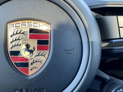 Used 2024 Porsche Cayenne S AWD/4WD image 37