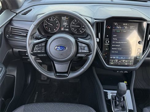 Used 2025 Subaru Forester Premium w/ Convenience Package #1 image 11