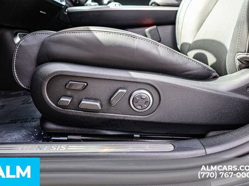 Used 2025 Genesis GV60 Advanced AWD/4WD image 27