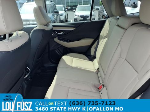 Used 2025 Subaru Outback Limited AWD/4WD image 25