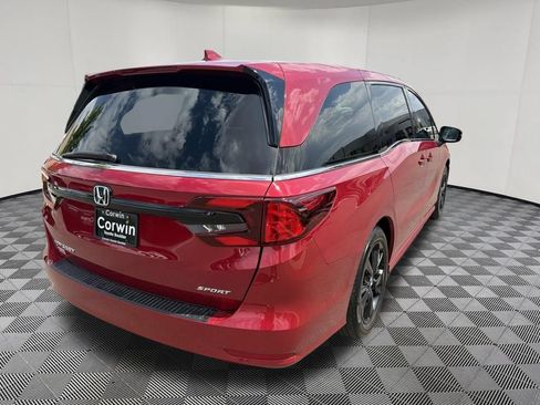 Used 2024 Honda Odyssey Sport image 7