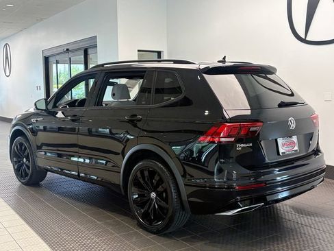 Used 2021 Volkswagen Tiguan SE R-Line AWD/4WD image 4