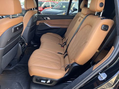 Used 2023 BMW X7 xDrive40i w/ Executive Package AWD/4WD image 24