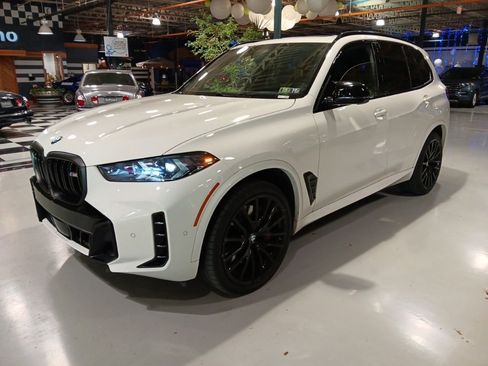 Certified 2025 BMW X5 M60i image 1